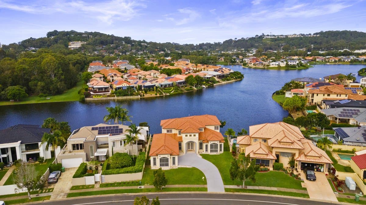 126 Dunlin Drive, BURLEIGH WATERS QLD 4220, Burleigh Waters - Image 1