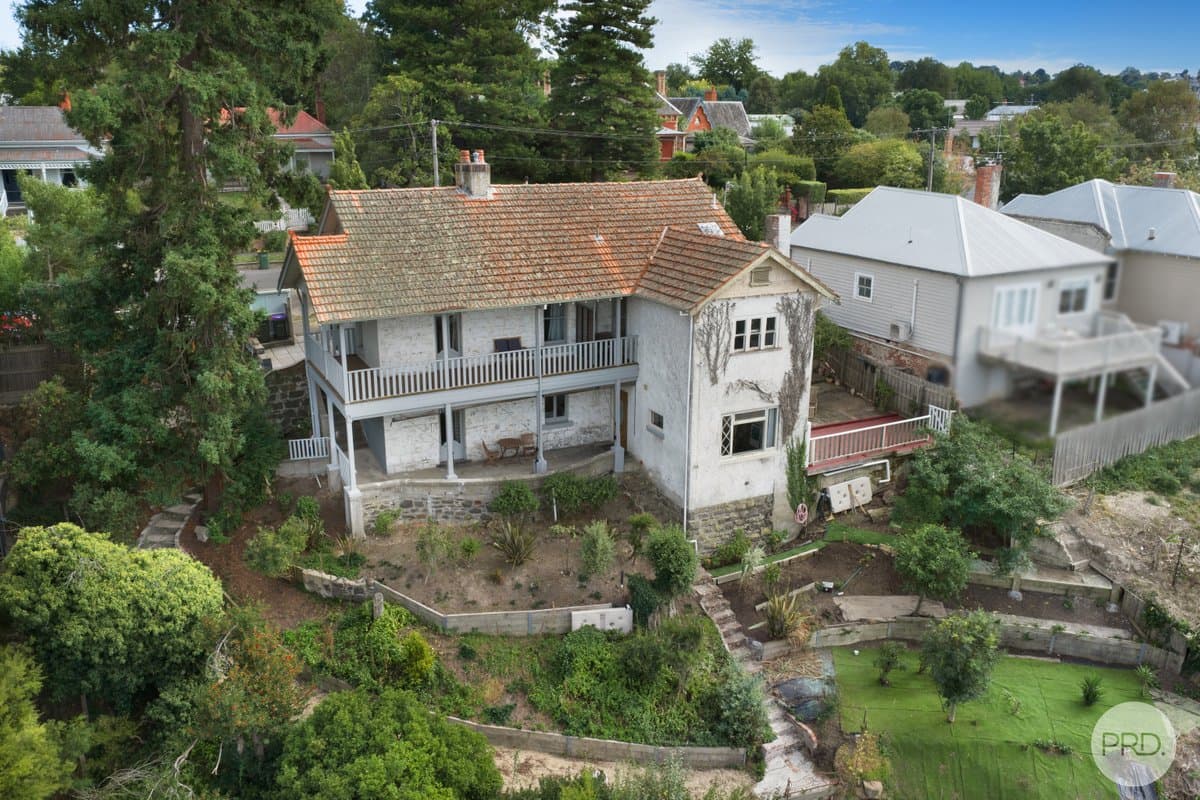 7 Seymour Crescent, SOLDIERS HILL VIC 3350, Soldiers Hill - Image 1