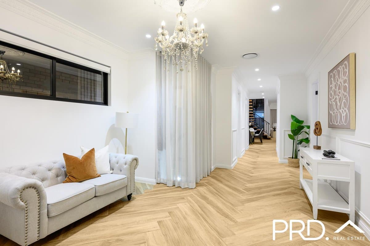 32a Monie Avenue, EAST HILLS NSW 2213, East Hills - Thumbnail 3