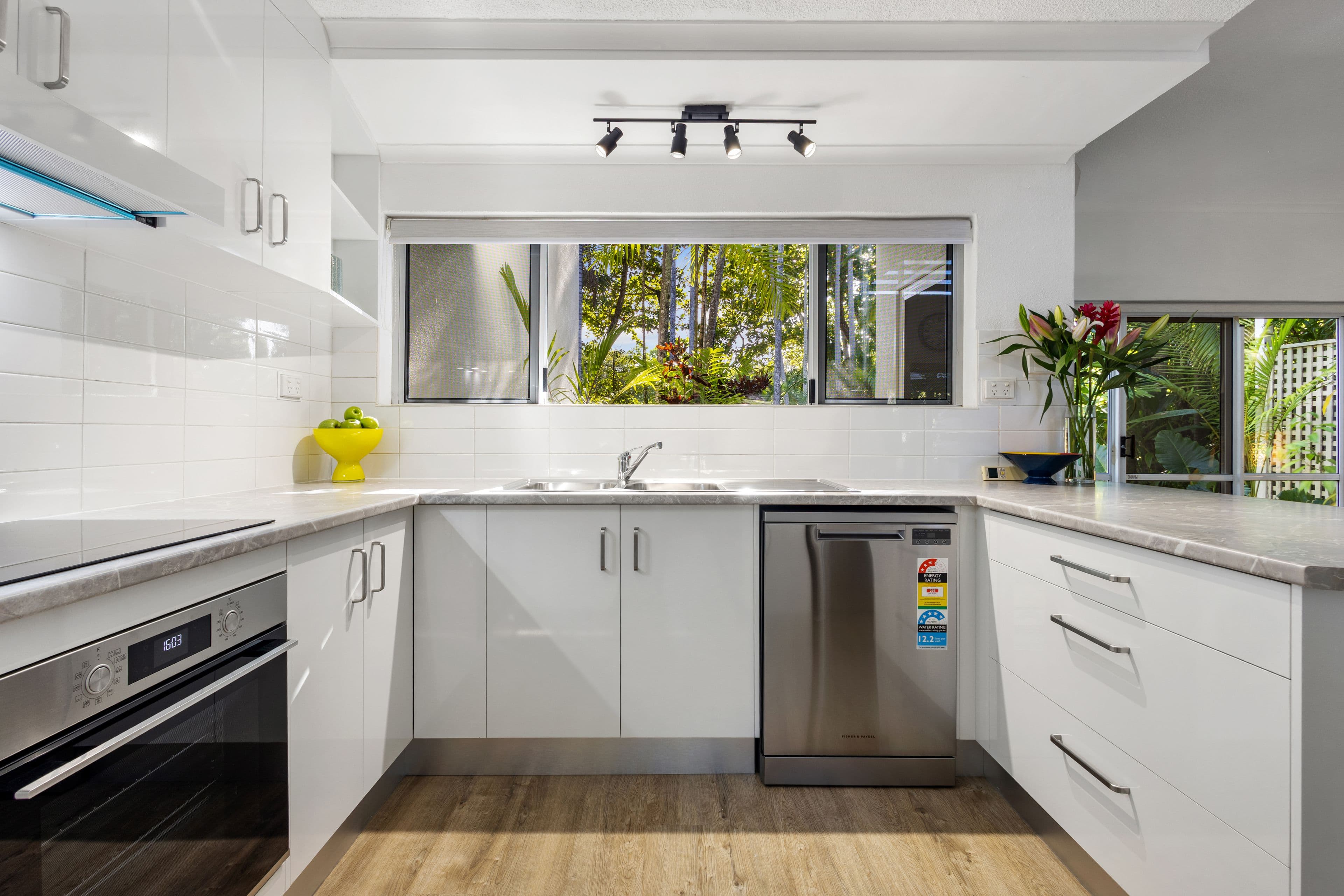 53/121-137 Port Douglas Road, Port Douglas QLD 4877, Port Douglas - Thumbnail 2