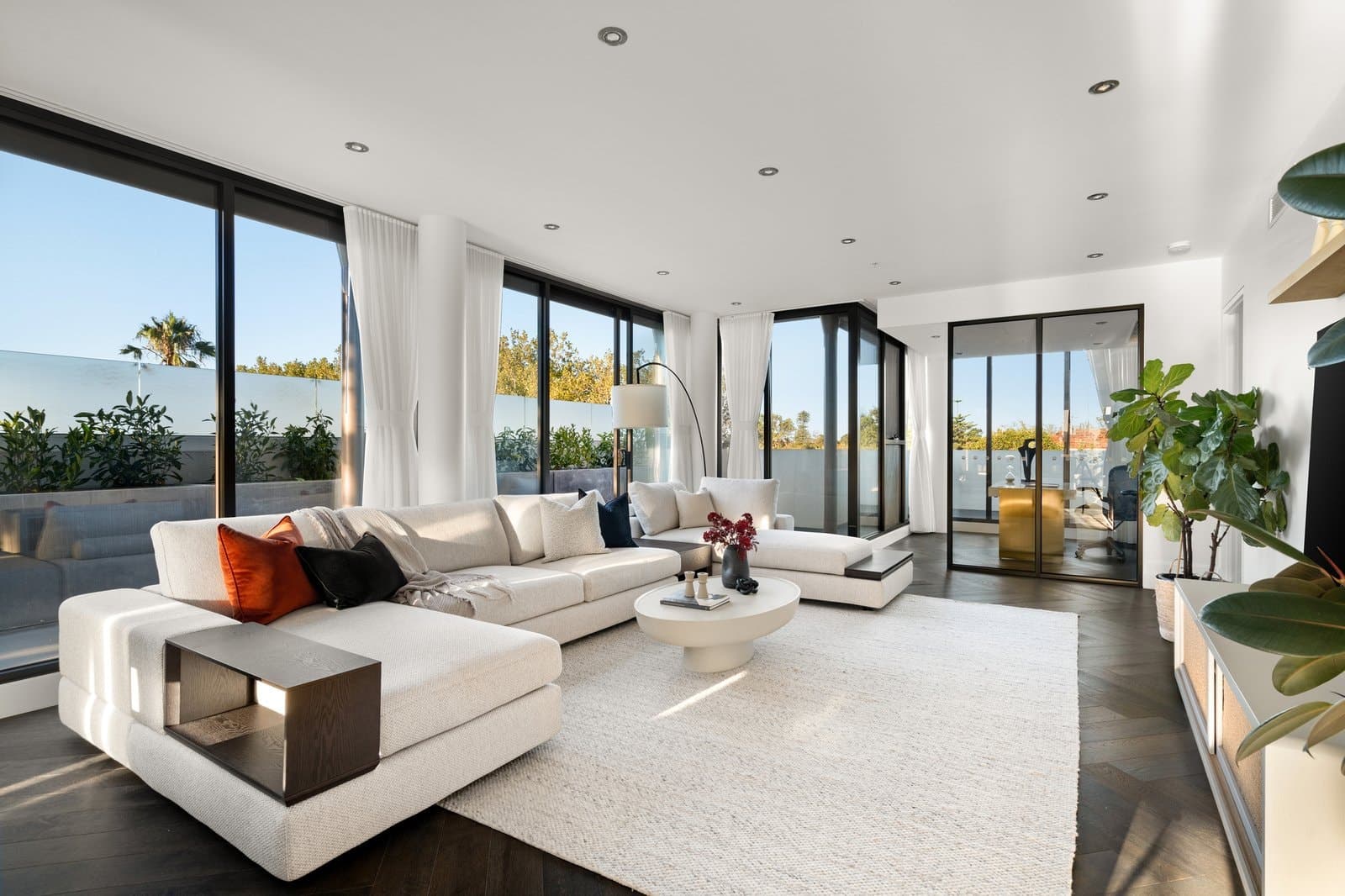 Penthouse, 705 Orrong Road, Toorak - Image 1