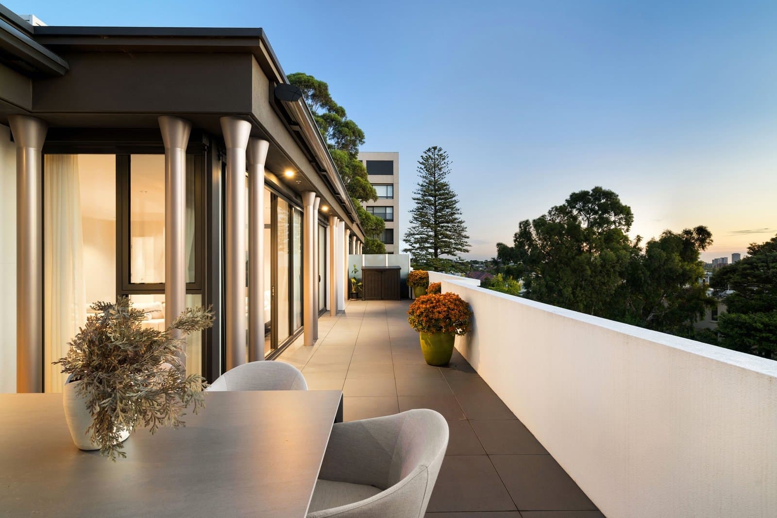 Penthouse, 705 Orrong Road, Toorak - Thumbnail 2