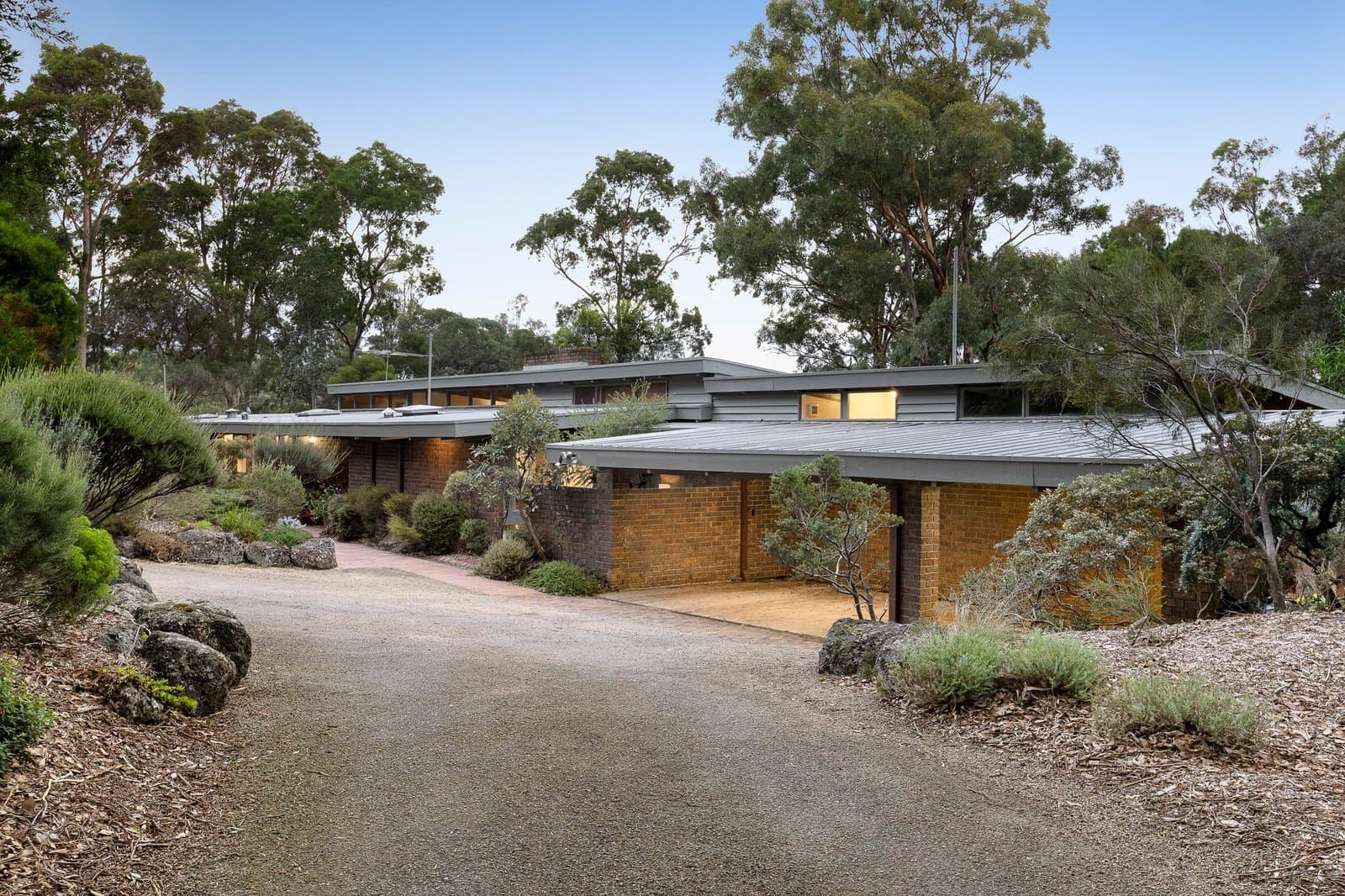 174-176 Tindals Road, Park Orchards - Thumbnail 2