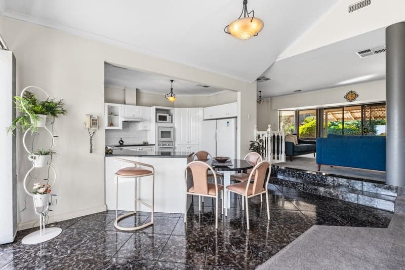 18 Immanuel Drive, Salisbury Heights - Thumbnail 8