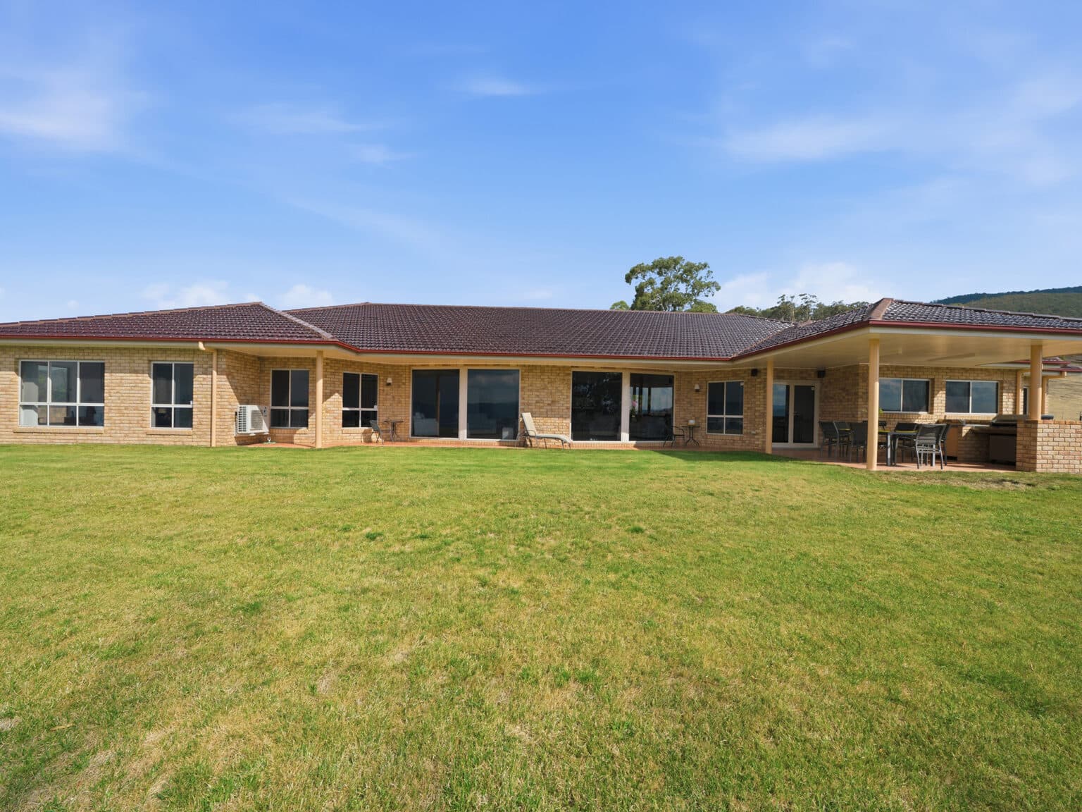 1/139 Cotlew Street, Ashmore, QLD, 4214, Ashmore - Thumbnail 3
