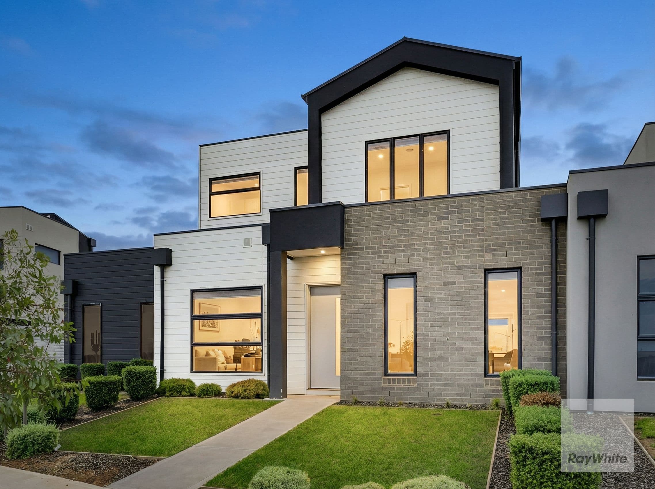 91 Normanby Boulevard, DEANSIDE VIC 3336, Deanside - Thumbnail 2