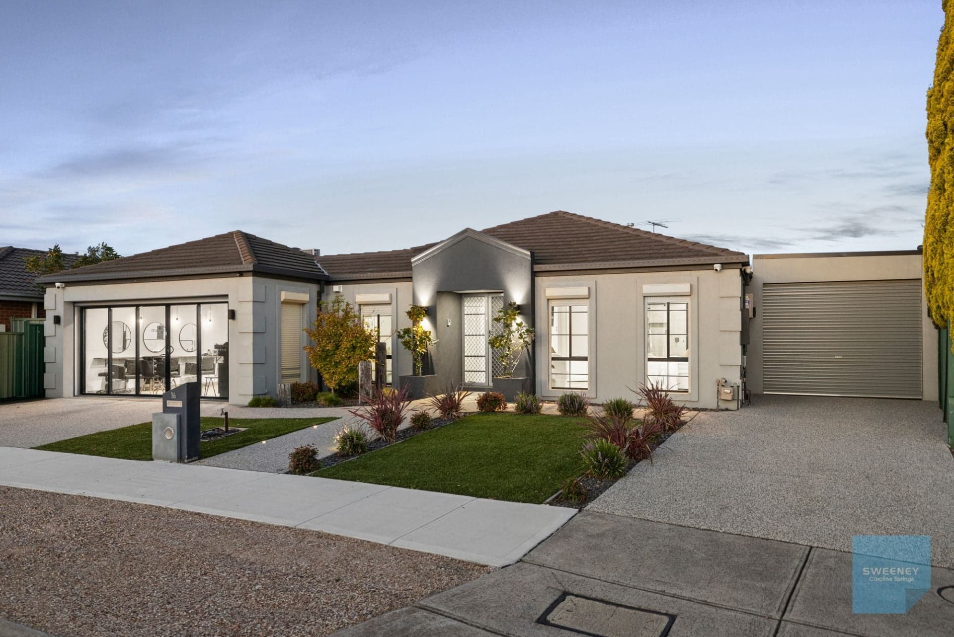16 Niewand Avenue, Burnside - Thumbnail 2