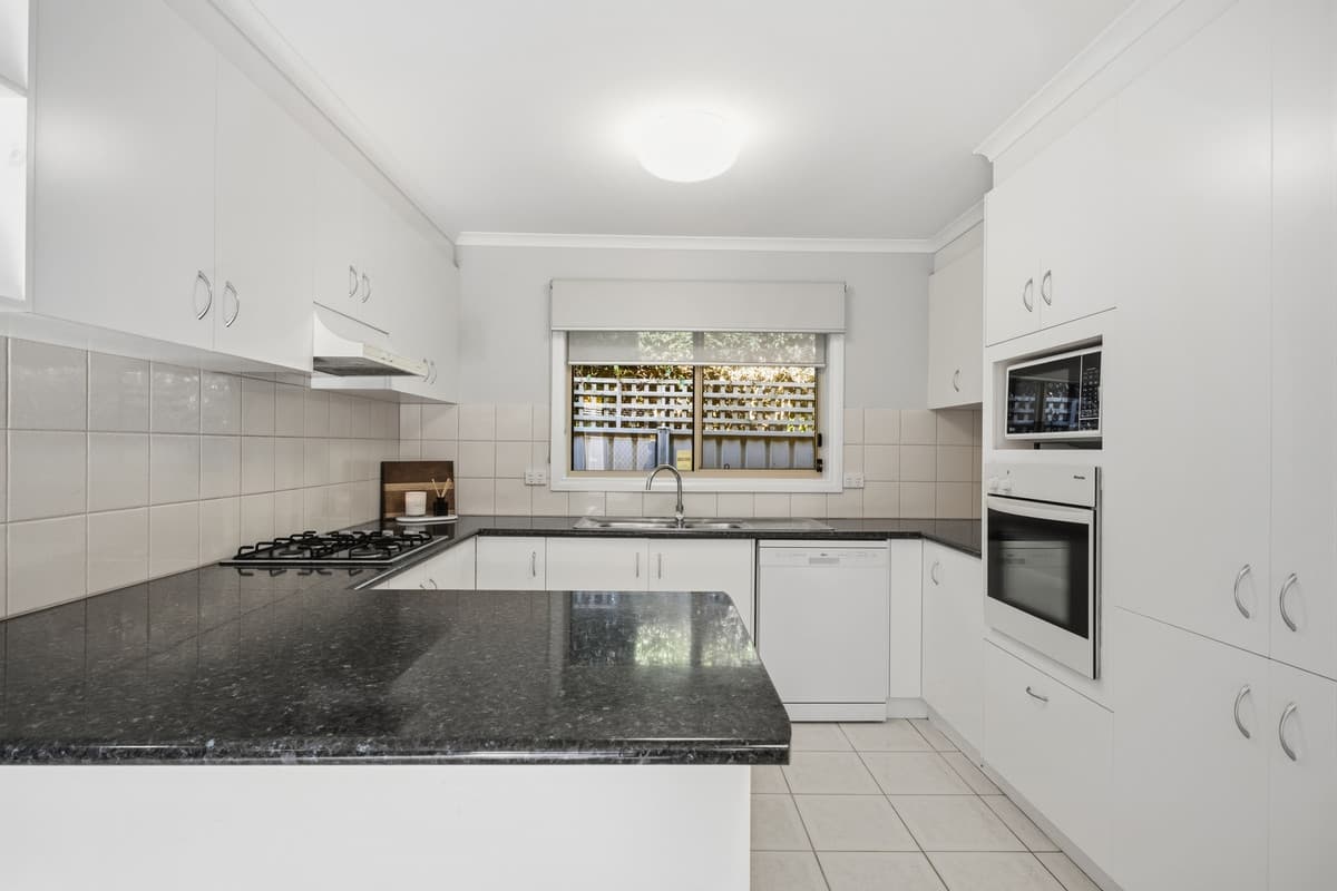 10 Sunrise Court, Shepparton VIC 3630, Shepparton - Thumbnail 6