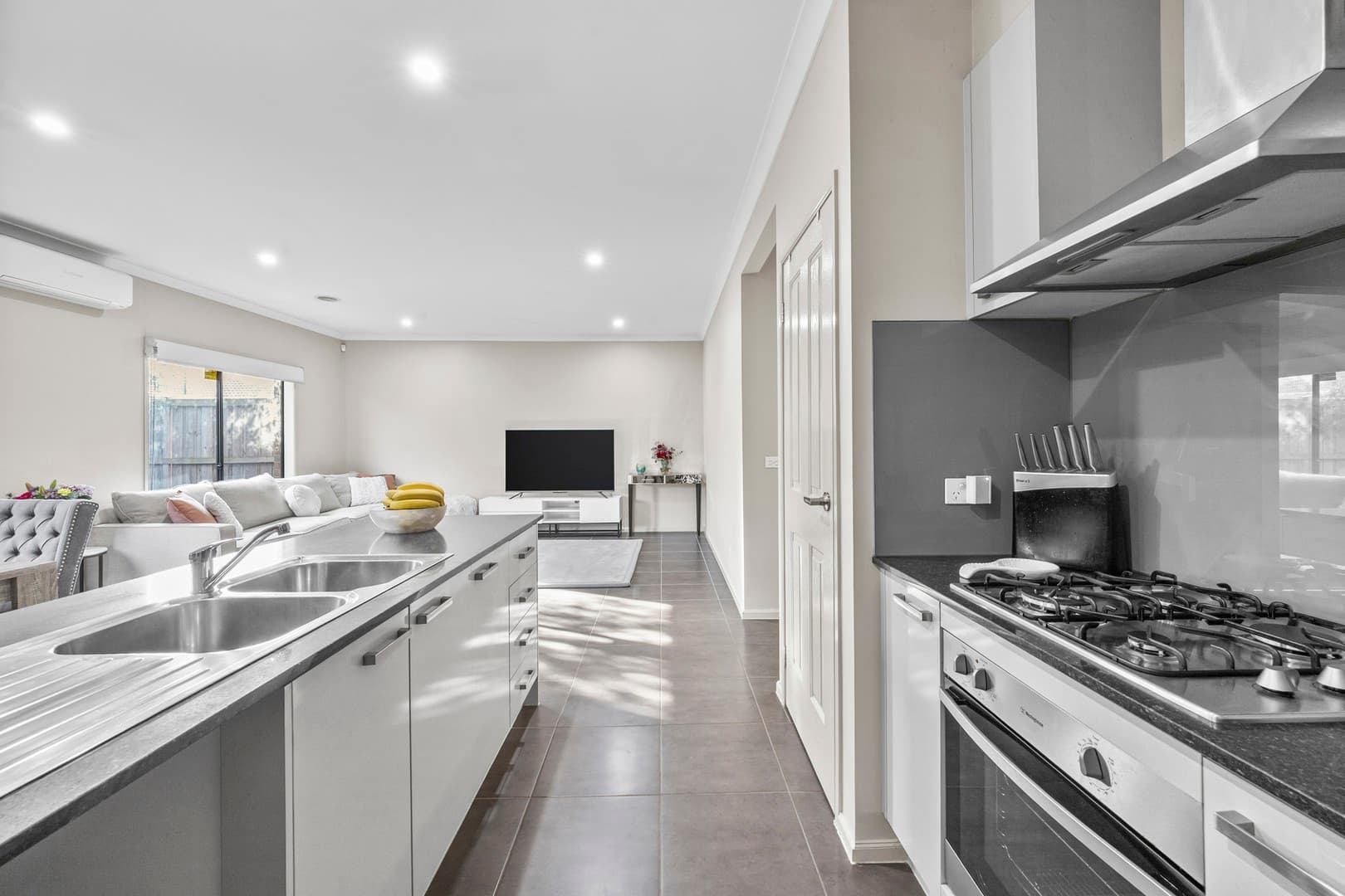 12 Forrester Grove, Fraser Rise, VIC 3336, Fraser Rise - Thumbnail 5