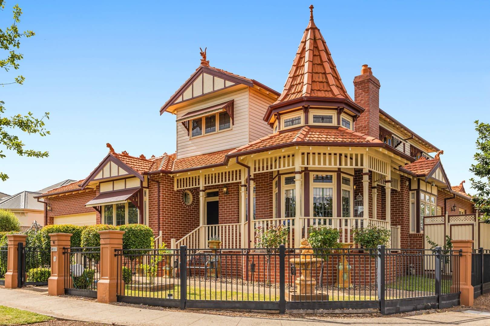 10 Woodbury Avenue, Caroline Springs, VIC 3023, Caroline Springs - Image 1