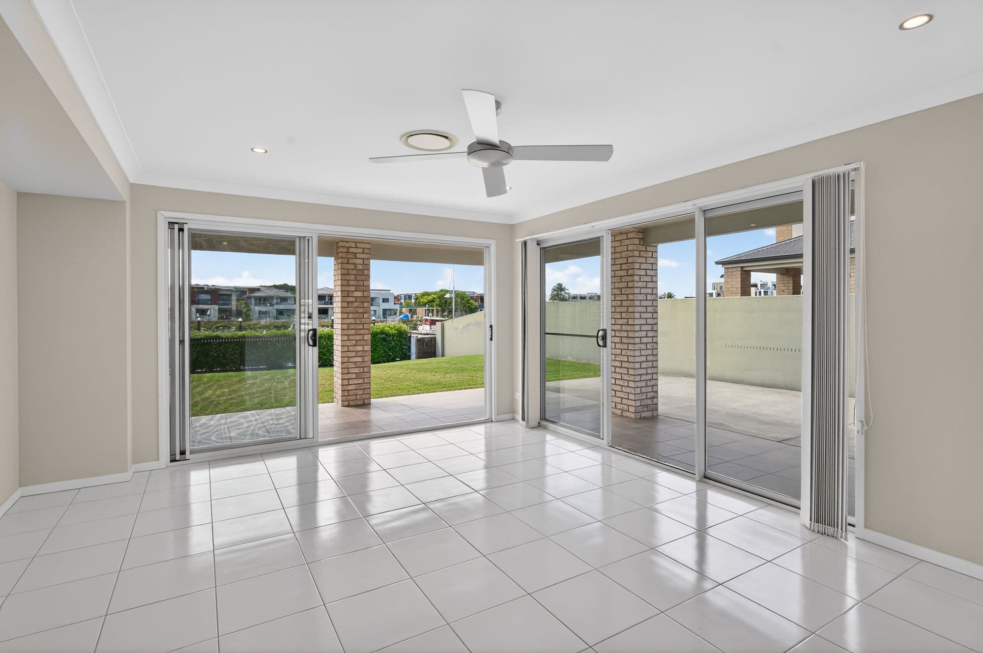 21 North View Street, Hope Island QLD 4212, Hope Island - Thumbnail 7