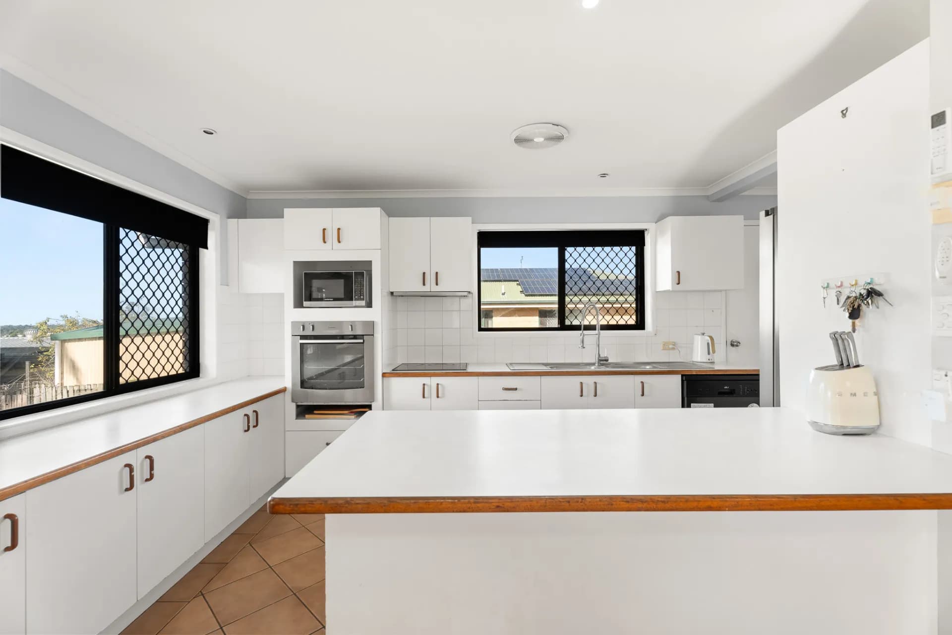 14 Waigani Avenue, Kawungan, QLD, Kawungan - Thumbnail 4