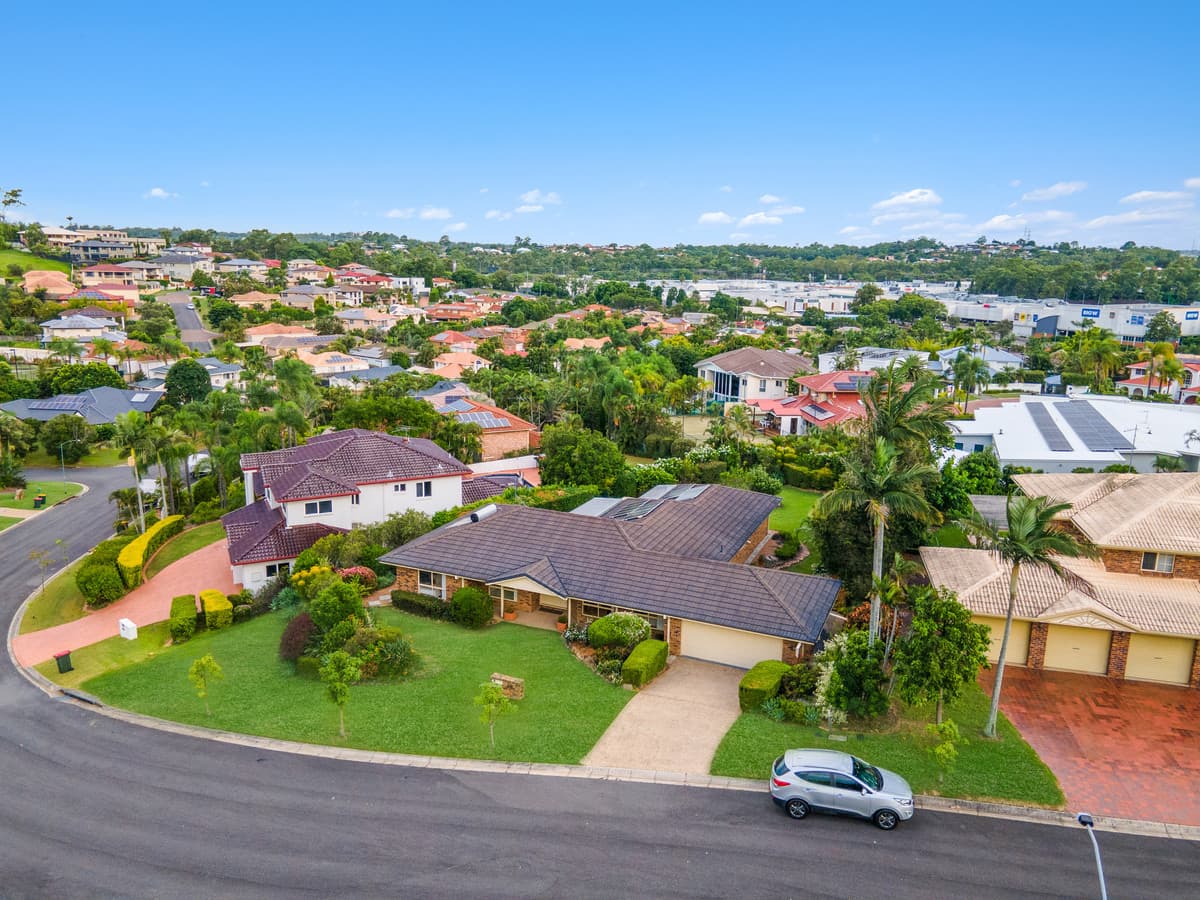 60 Abel Smith Crescent, Mount Ommaney QLD 4074, Mount Ommaney - Thumbnail 2