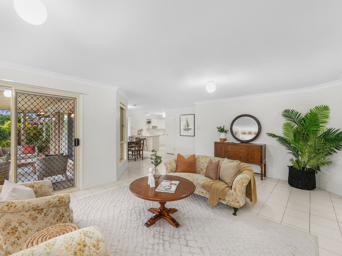 60 Abel Smith Crescent, Mount Ommaney QLD 4074, Mount Ommaney - Thumbnail 4