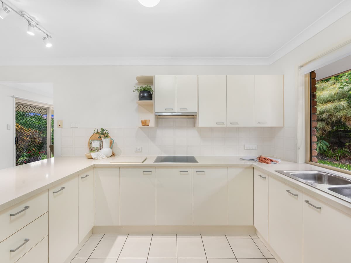 60 Abel Smith Crescent, Mount Ommaney QLD 4074, Mount Ommaney - Thumbnail 8