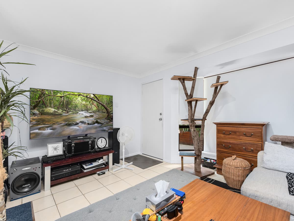 10 Tinarra Crescent, Kenmore Hills QLD 4069, Kenmore Hills - Thumbnail 5