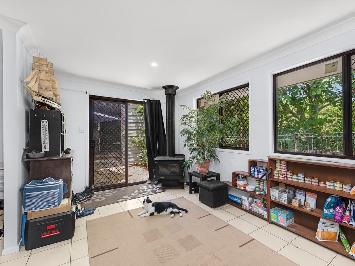 10 Tinarra Crescent, Kenmore Hills QLD 4069, Kenmore Hills - Thumbnail 6