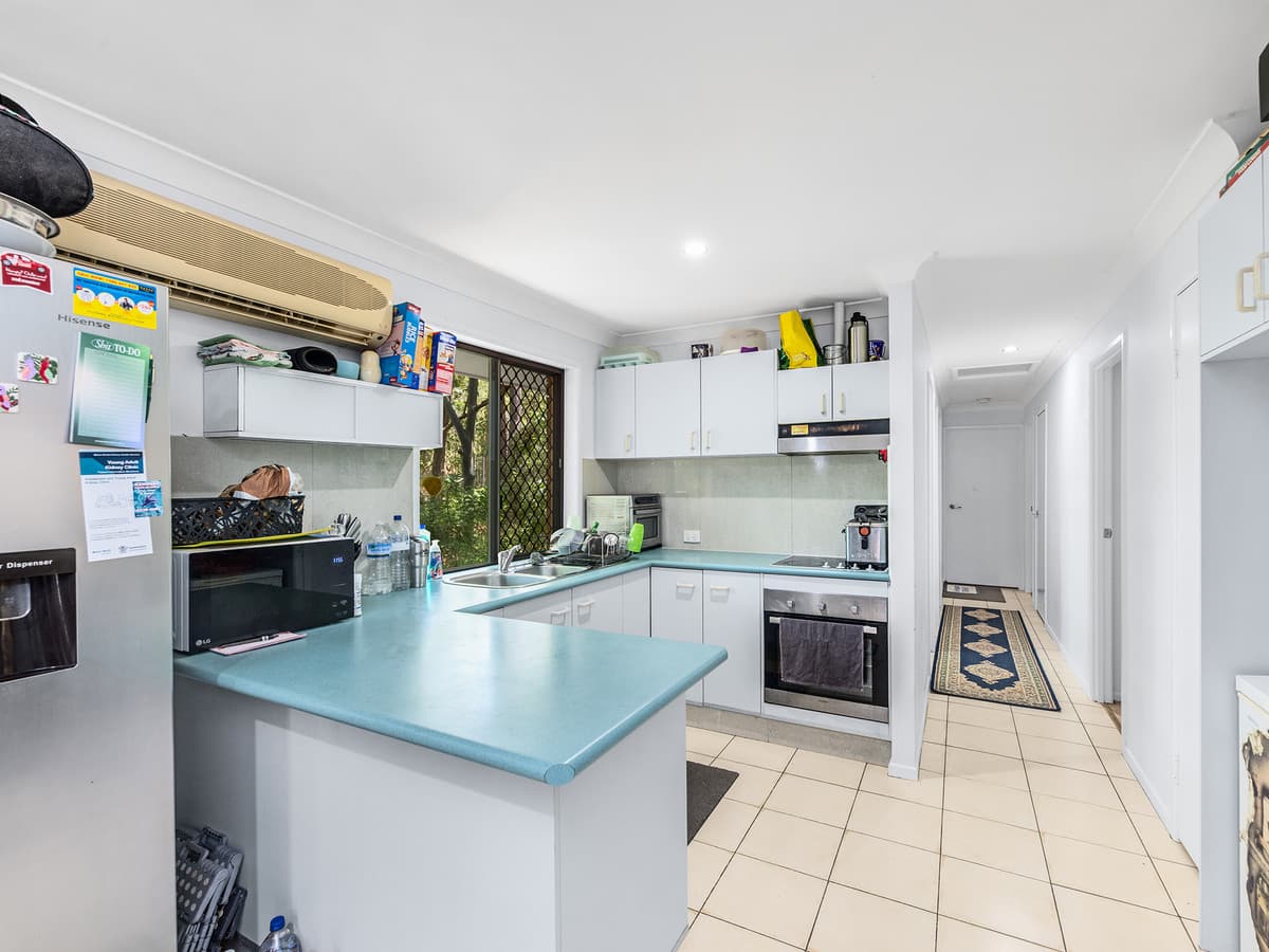 10 Tinarra Crescent, Kenmore Hills QLD 4069, Kenmore Hills - Thumbnail 7