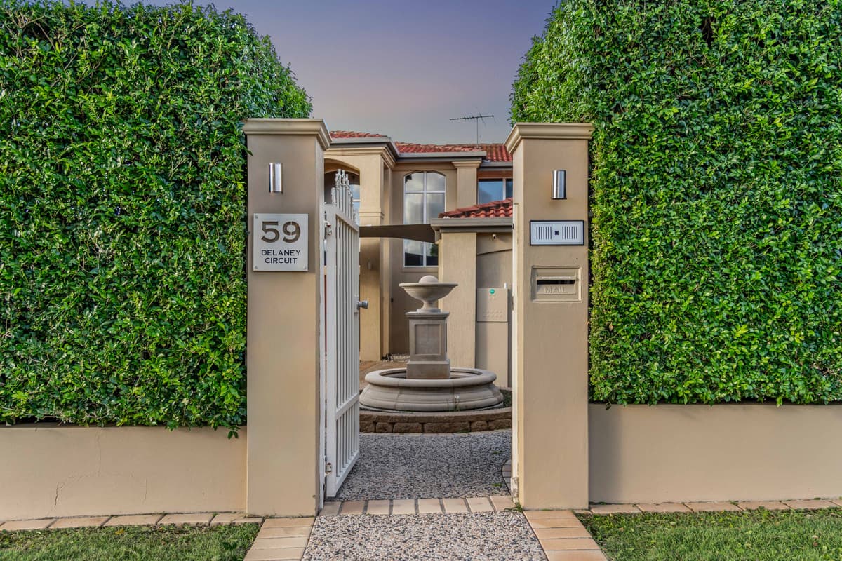 59 Delaney Circuit, Carindale QLD 4152, Carindale - Thumbnail 2