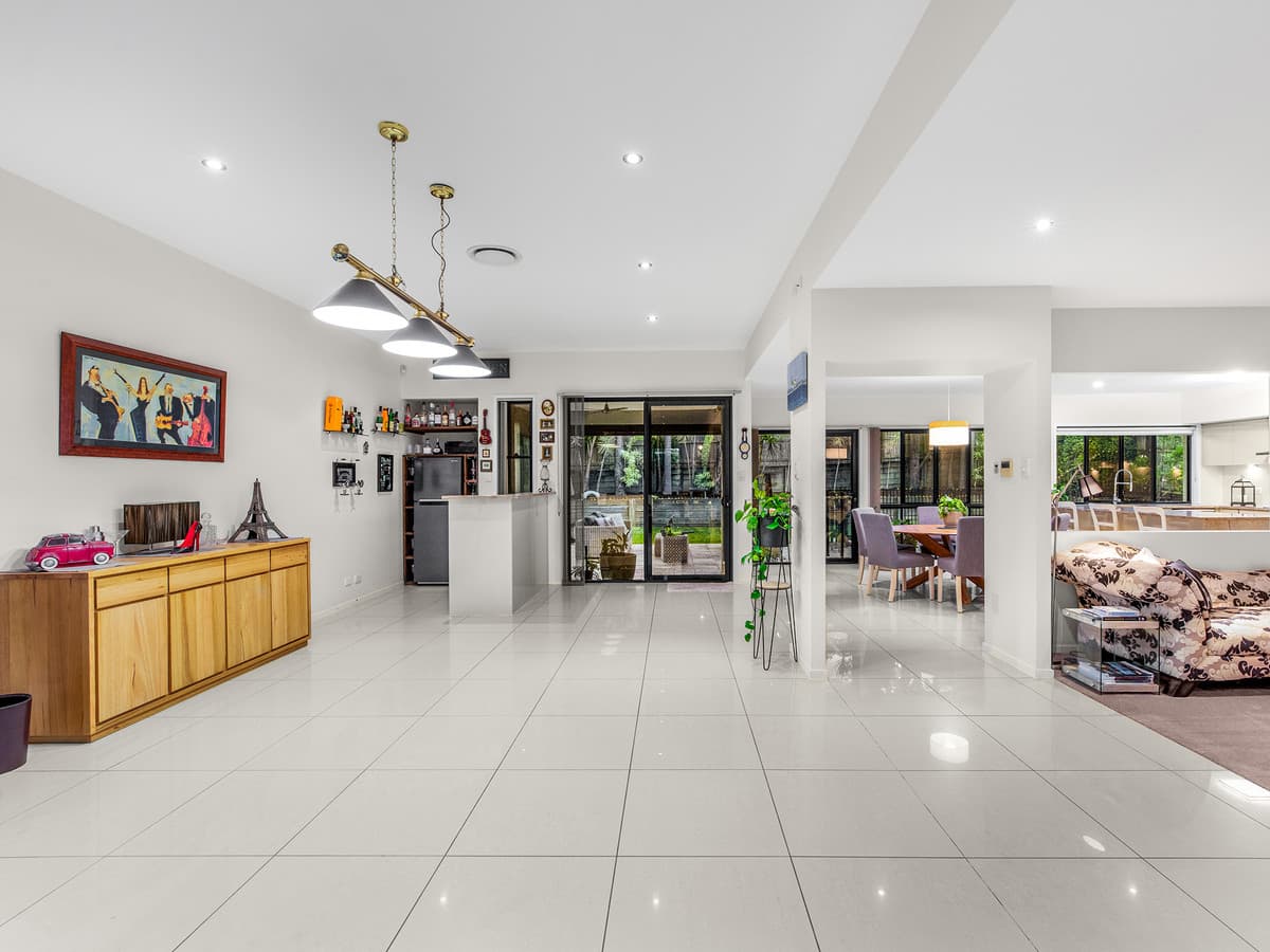 18 Jason Street, Sinnamon Park QLD 4073, Sinnamon Park - Thumbnail 8