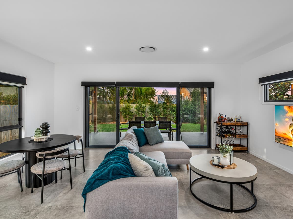 278 Horizon Drive, Westlake QLD 4074, Westlake - Thumbnail 2