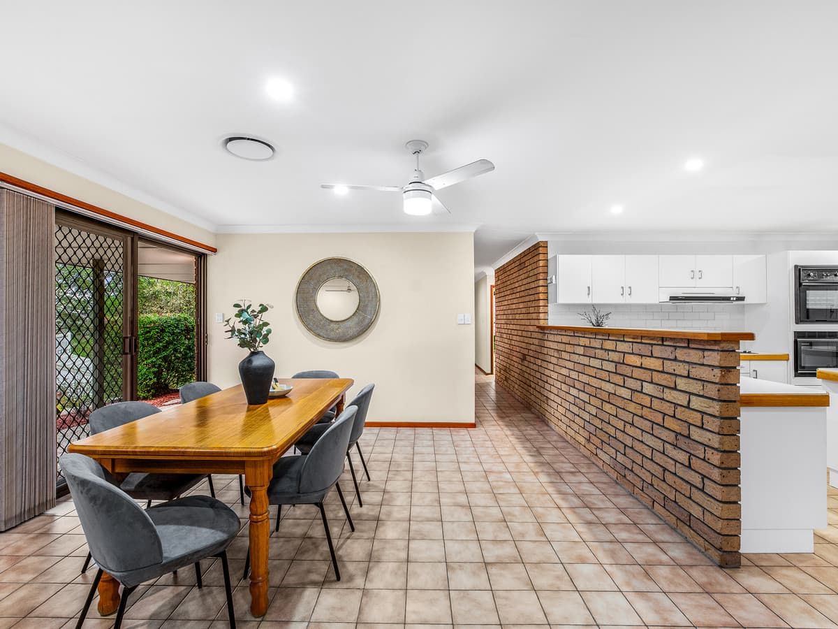 6 Mitchell Court, Mount Ommaney QLD 4074, Mount Ommaney - Thumbnail 7