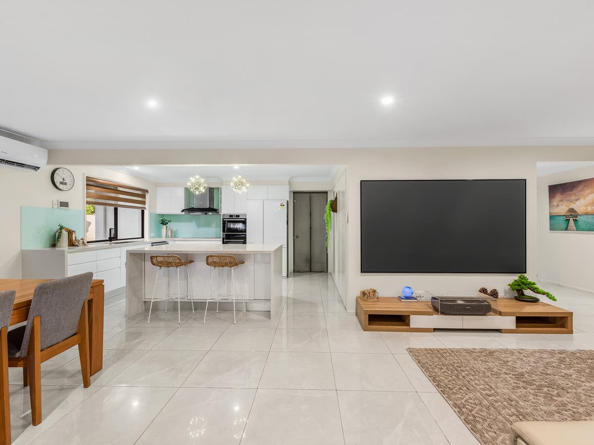 42 Wendouree Crescent, Westlake QLD 4074, Westlake - Thumbnail 5