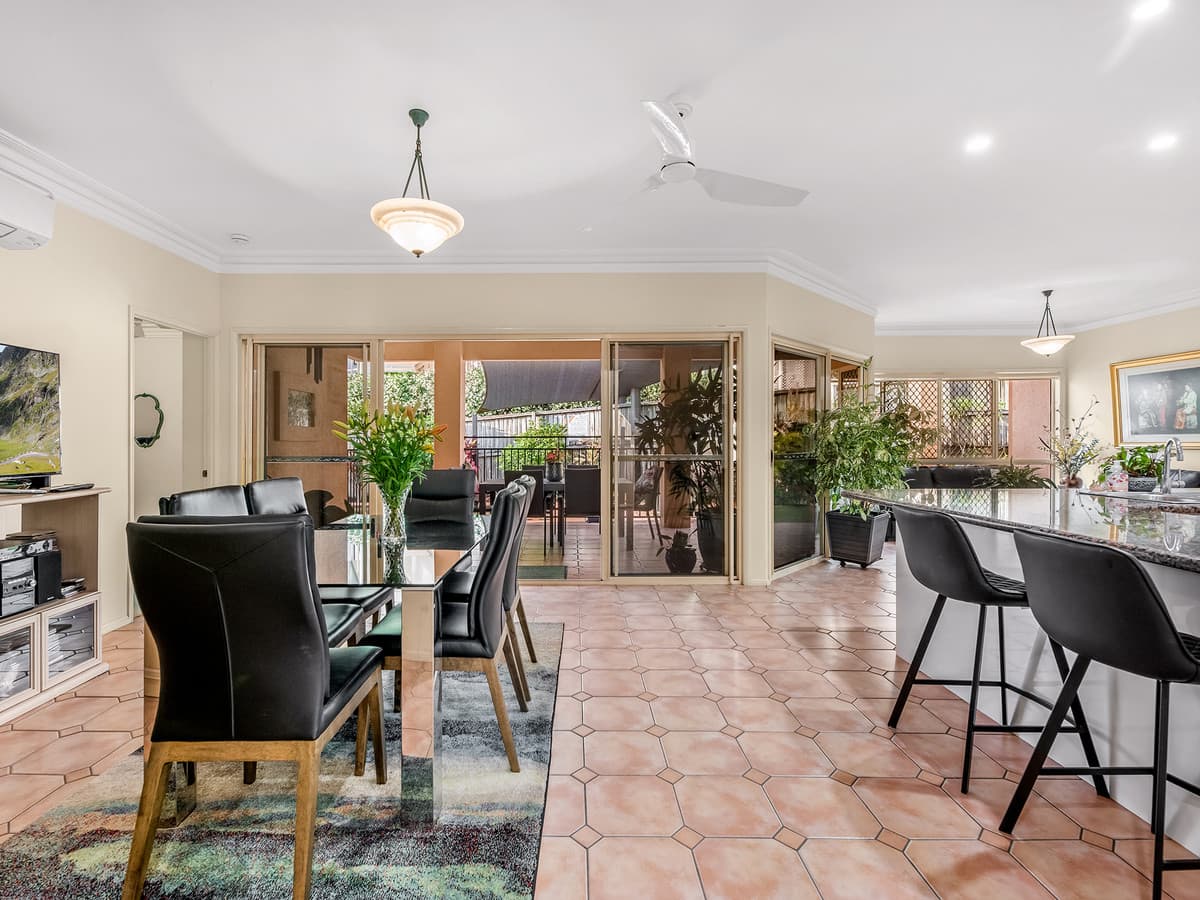 2 Debussy Place, Mount Ommaney QLD 4074, Mount Ommaney - Thumbnail 6