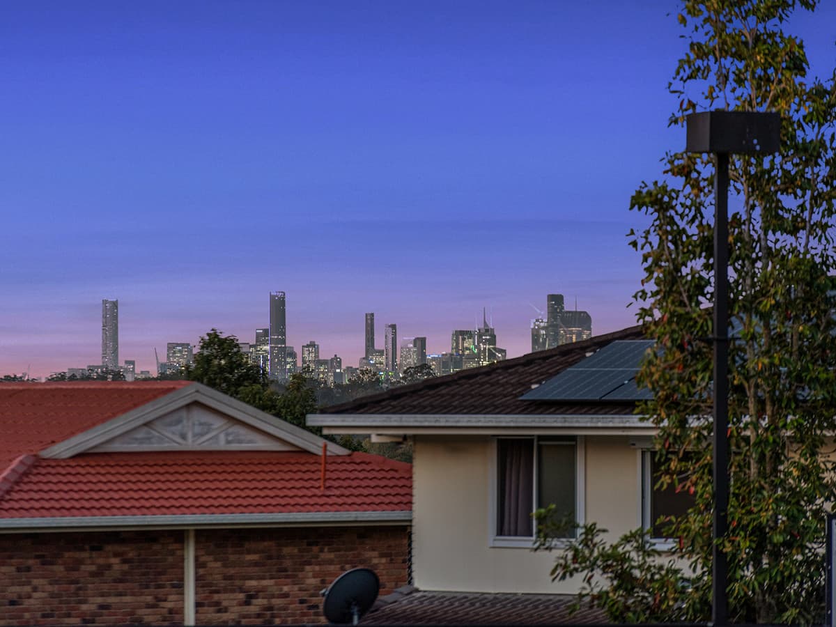 10 Green Hill Court, Sinnamon Park QLD 4073, Sinnamon Park - Thumbnail 2