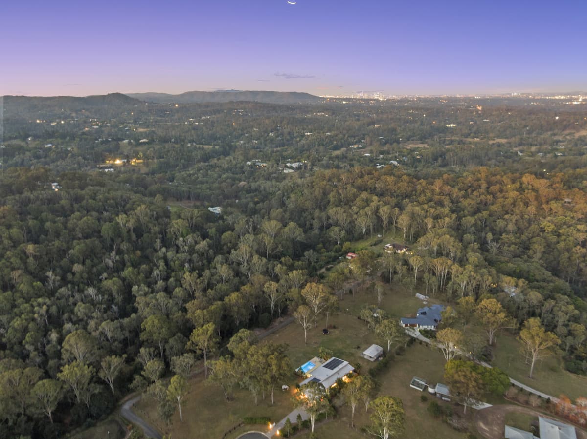 180 Parkwood Place, Anstead QLD 4070, Anstead - Thumbnail 3
