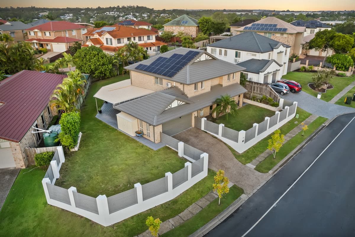 102 McPherson Road, Sinnamon Park QLD 4073, Sinnamon Park - Thumbnail 2