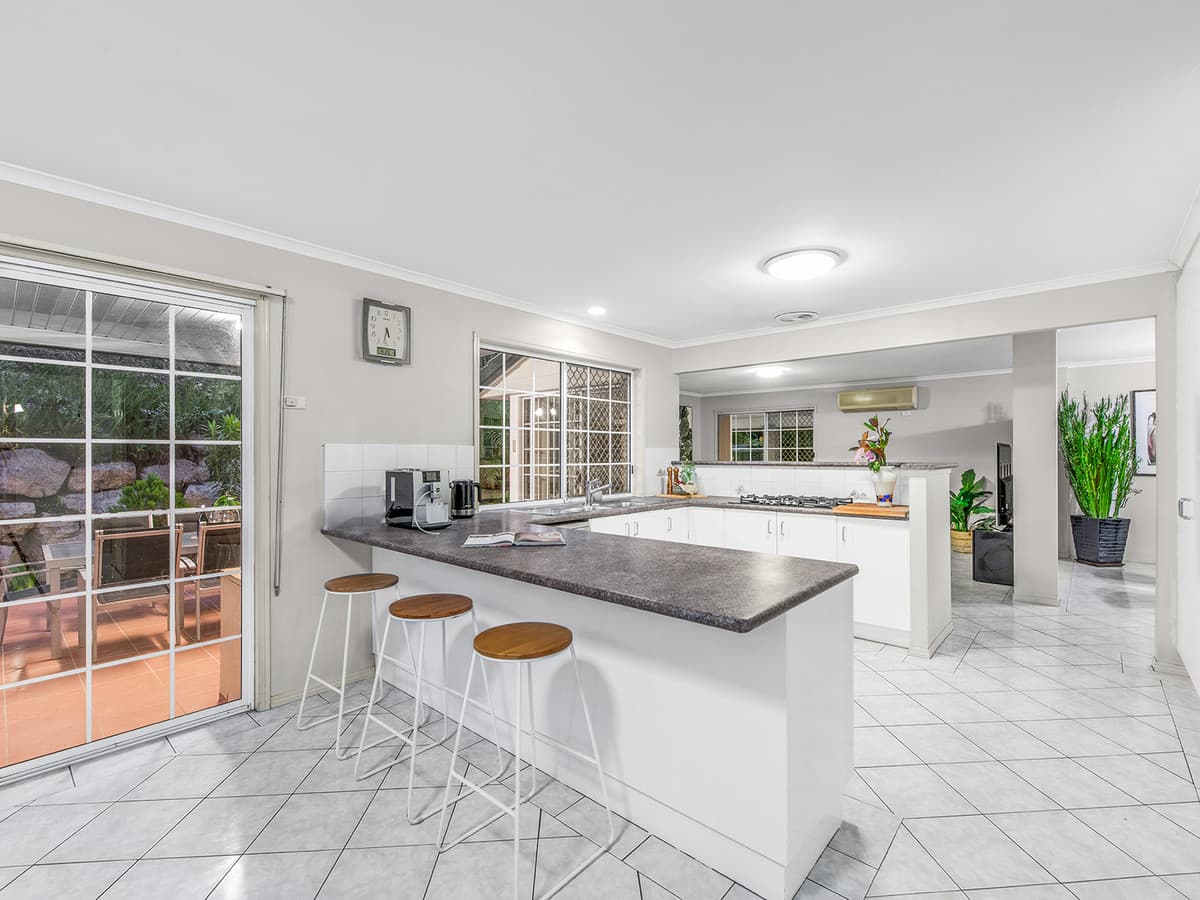12 Calliandra Place, Sinnamon Park QLD 4073, Sinnamon Park - Thumbnail 8