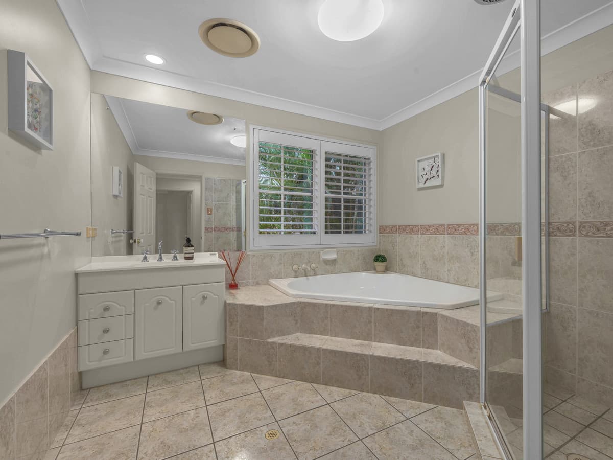 12 Casuarina Street, Bridgeman Downs QLD 4035, Bridgeman Downs - Thumbnail 8