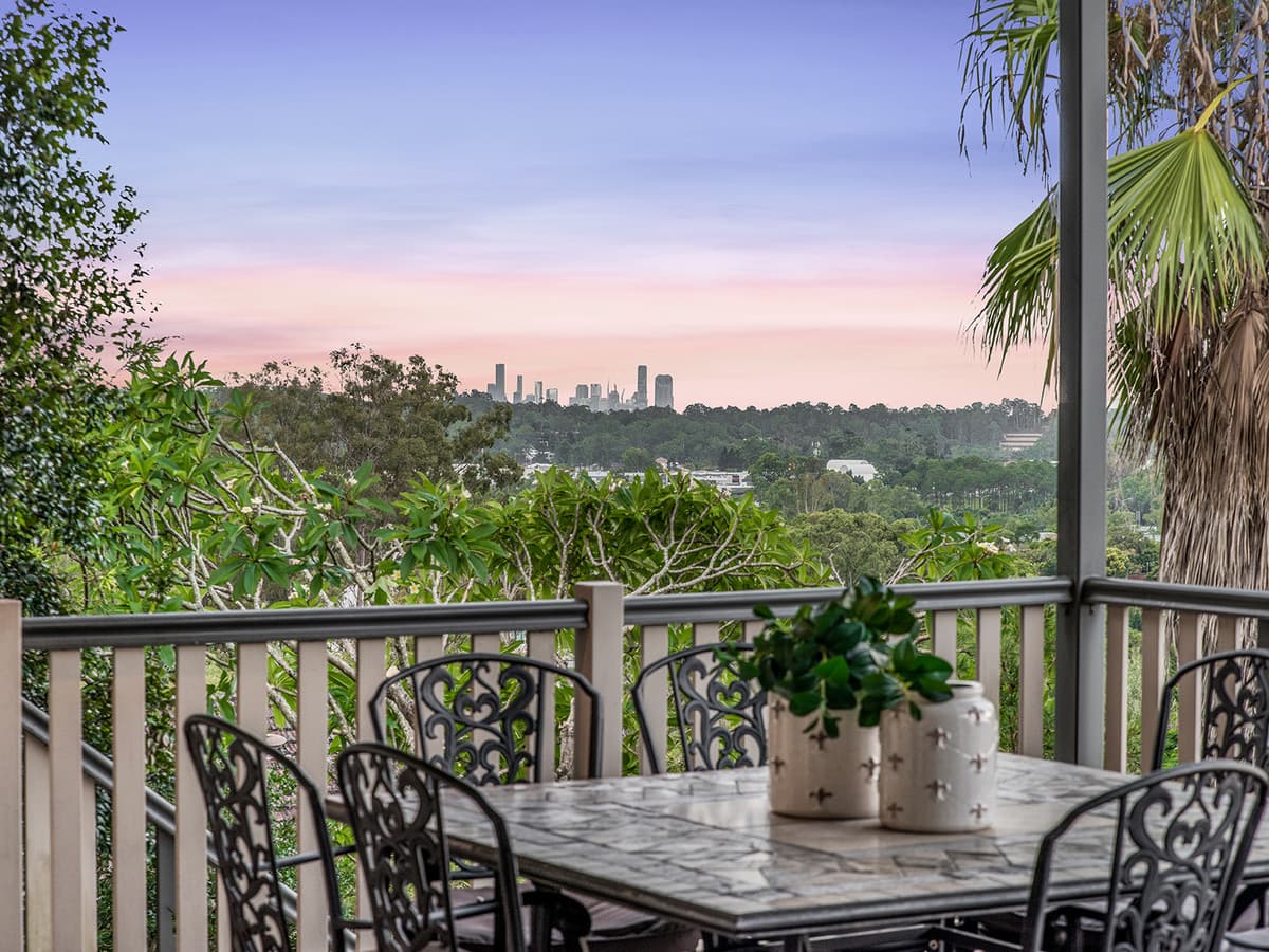 5 Mitchell Court, Mount Ommaney QLD 4074, Mount Ommaney - Thumbnail 2