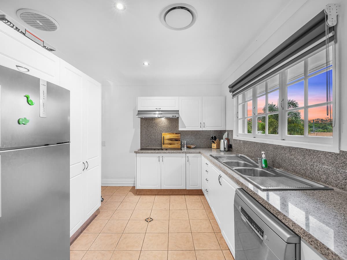19 Cottesmore Street, Fig Tree Pocket QLD 4069, Fig Tree Pocket - Thumbnail 6
