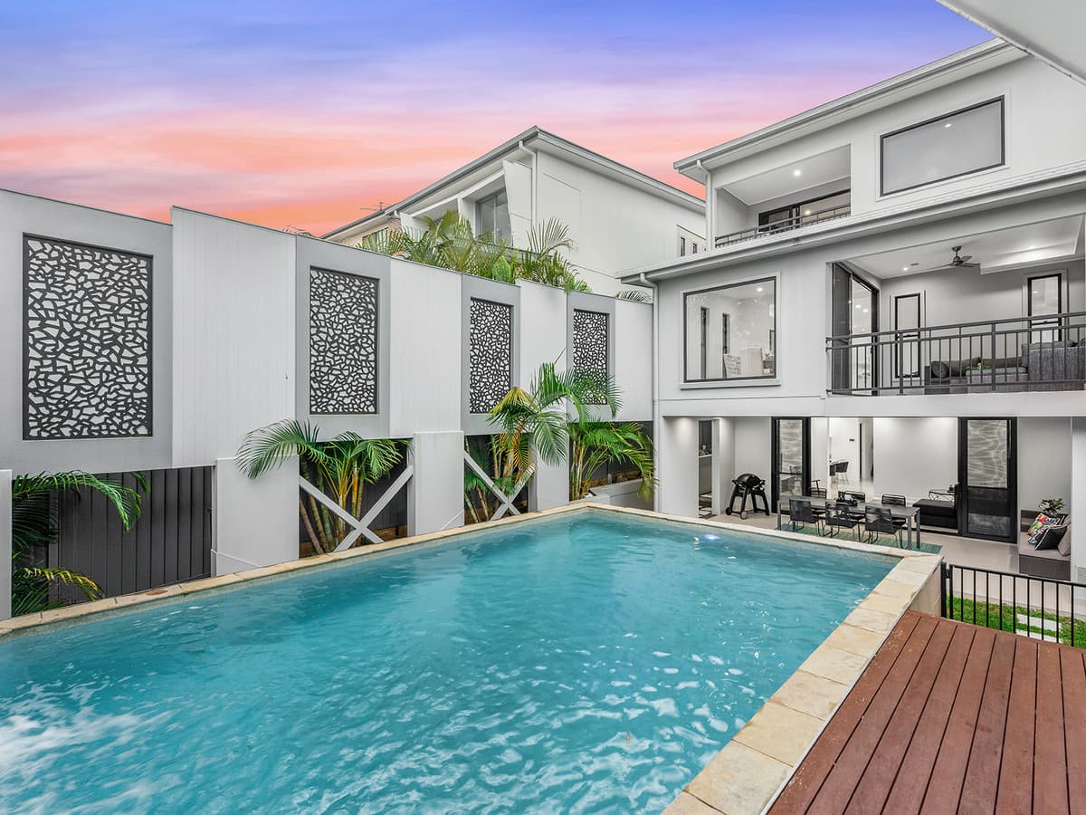 6 Debussy Place, Mount Ommaney QLD 4074, Mount Ommaney - Thumbnail 2