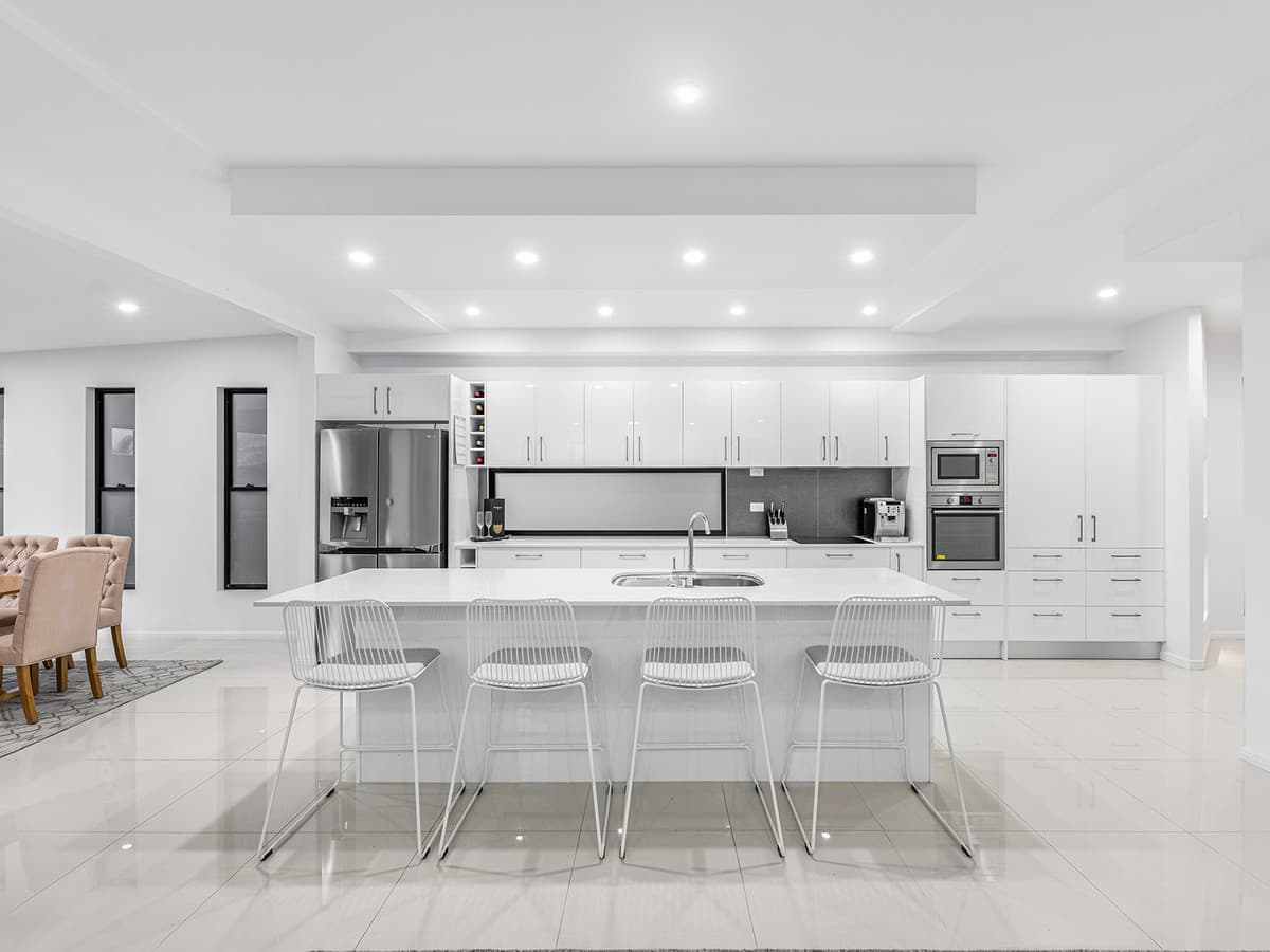 6 Debussy Place, Mount Ommaney QLD 4074, Mount Ommaney - Thumbnail 6