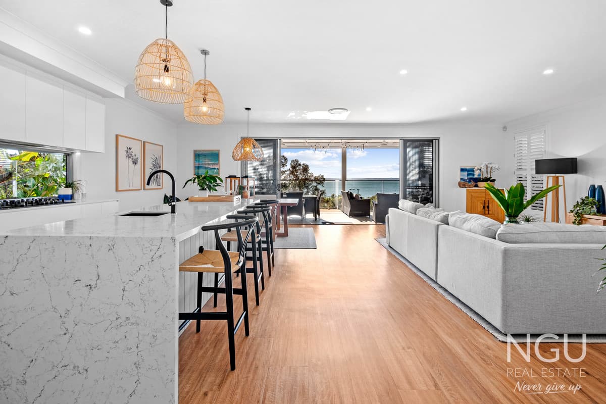 14 Broadwater Terrace, Redland Bay QLD 4165, Redland Bay - Thumbnail 6