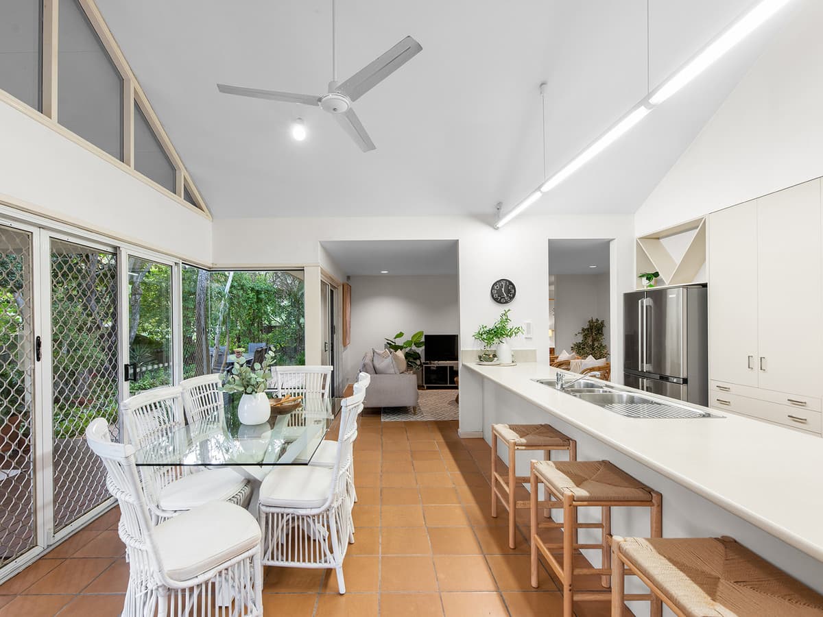 125 Arrabri Avenue, Mount Ommaney QLD 4074, Mount Ommaney - Thumbnail 6