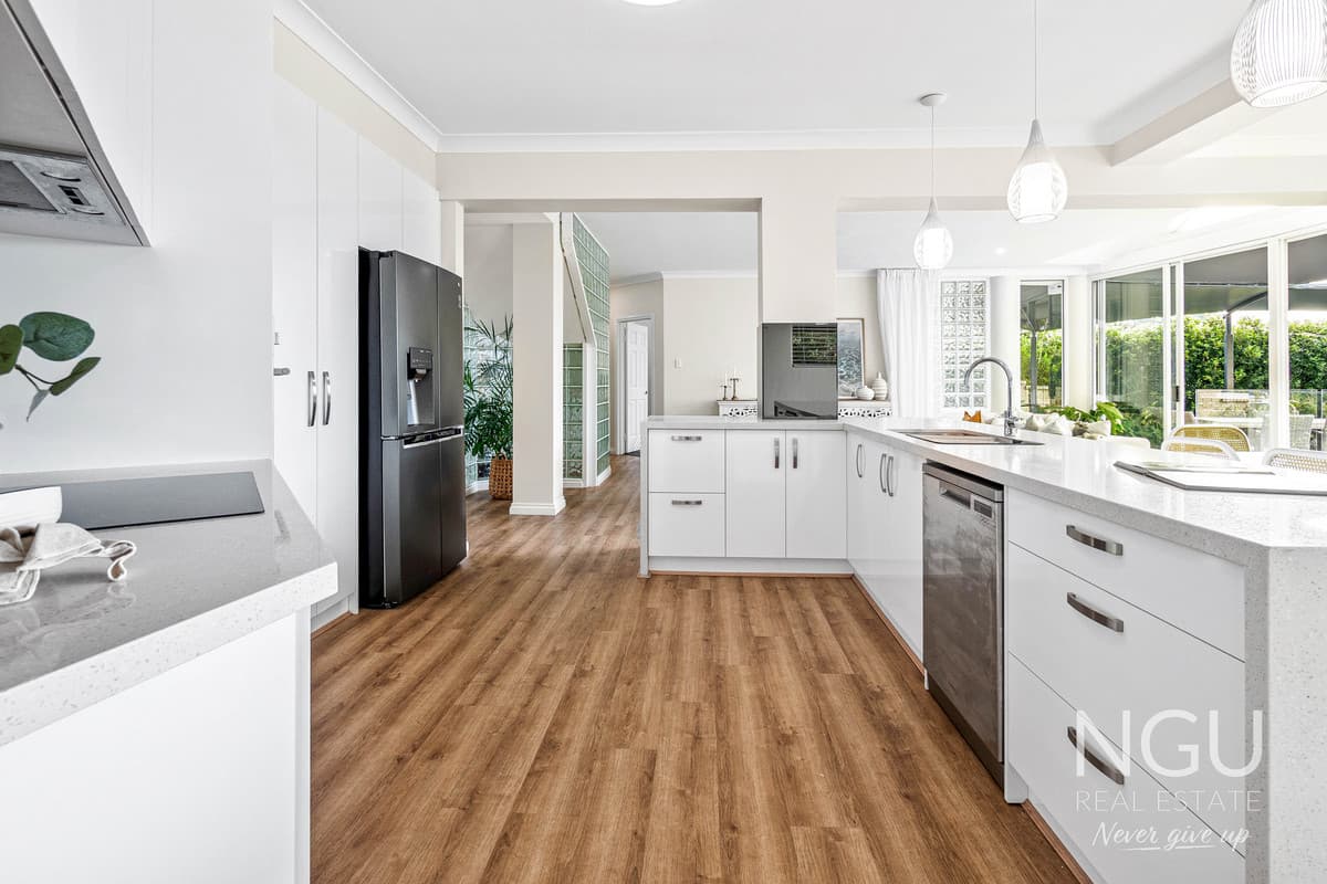 8 Plymouth Court, Raby Bay QLD 4163, Cleveland - Thumbnail 8