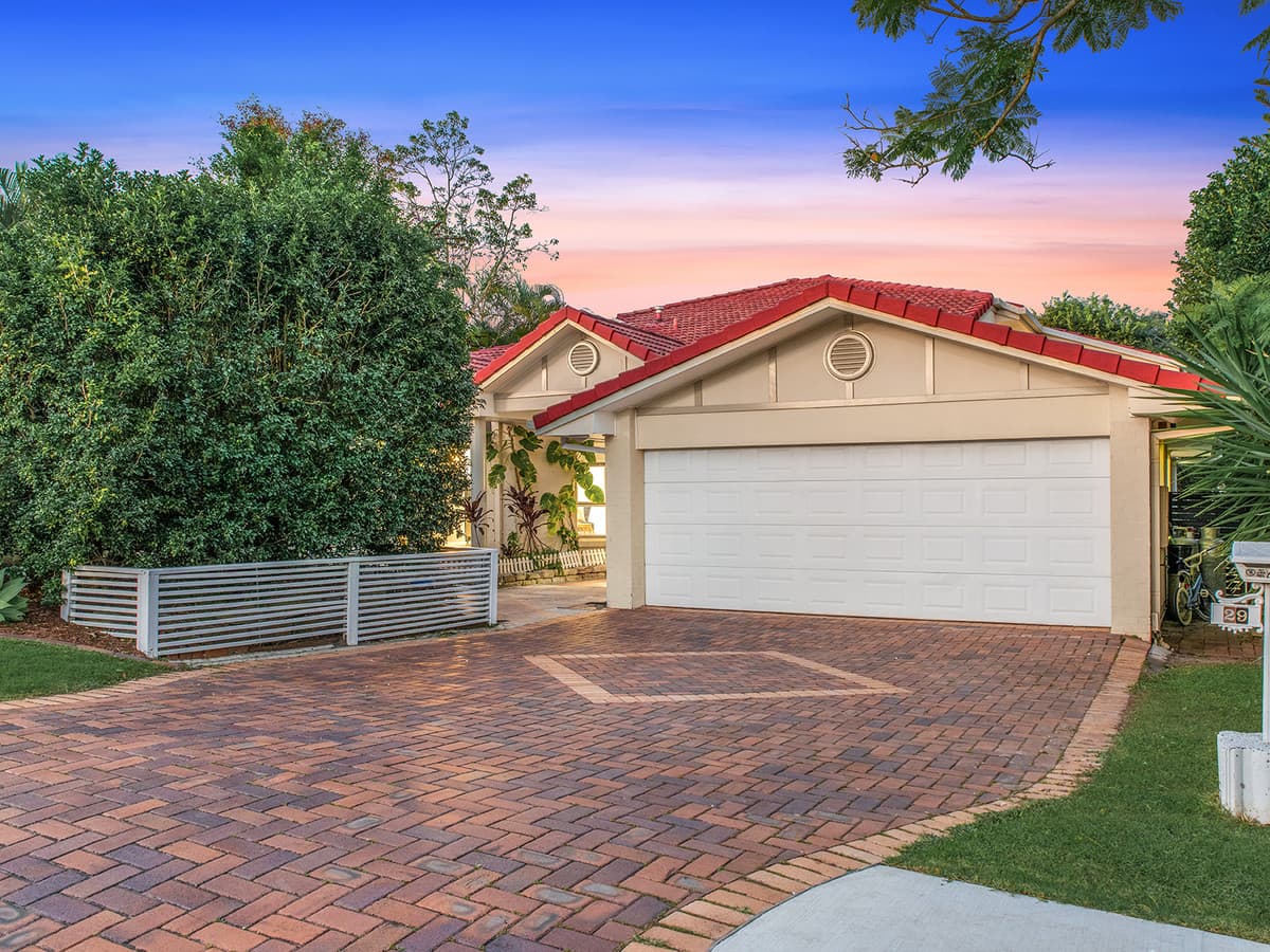 29 Mukurta Street, Chapel Hill QLD 4069, Chapel Hill - Thumbnail 2