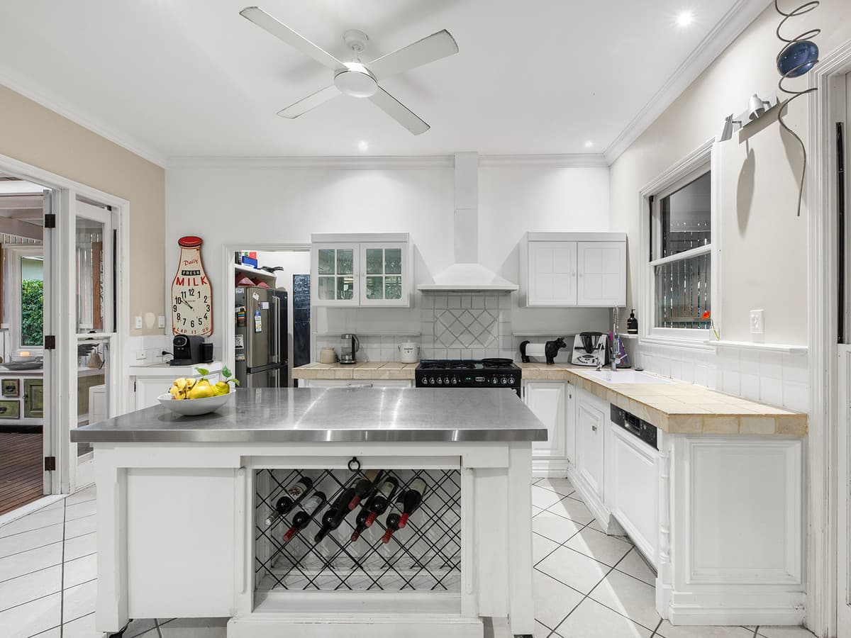 18 Nestor Avenue, Bardon QLD 4065, Bardon - Thumbnail 5