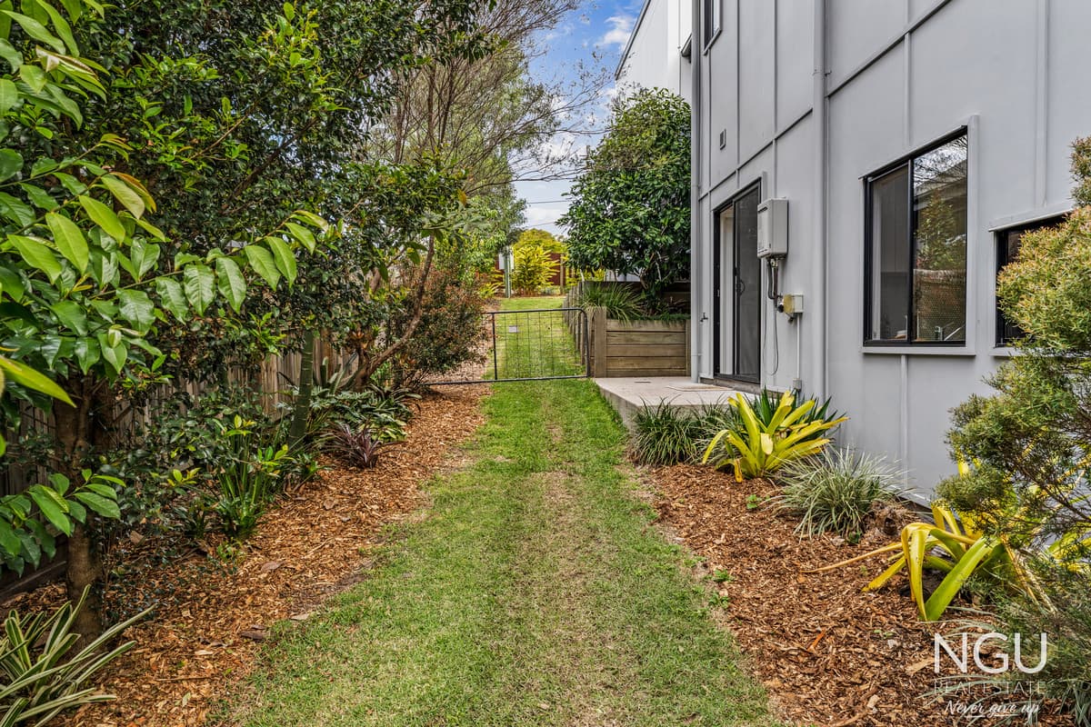 21 Eveleigh Street, Arana Hills QLD 4054, Arana Hills - Thumbnail 8