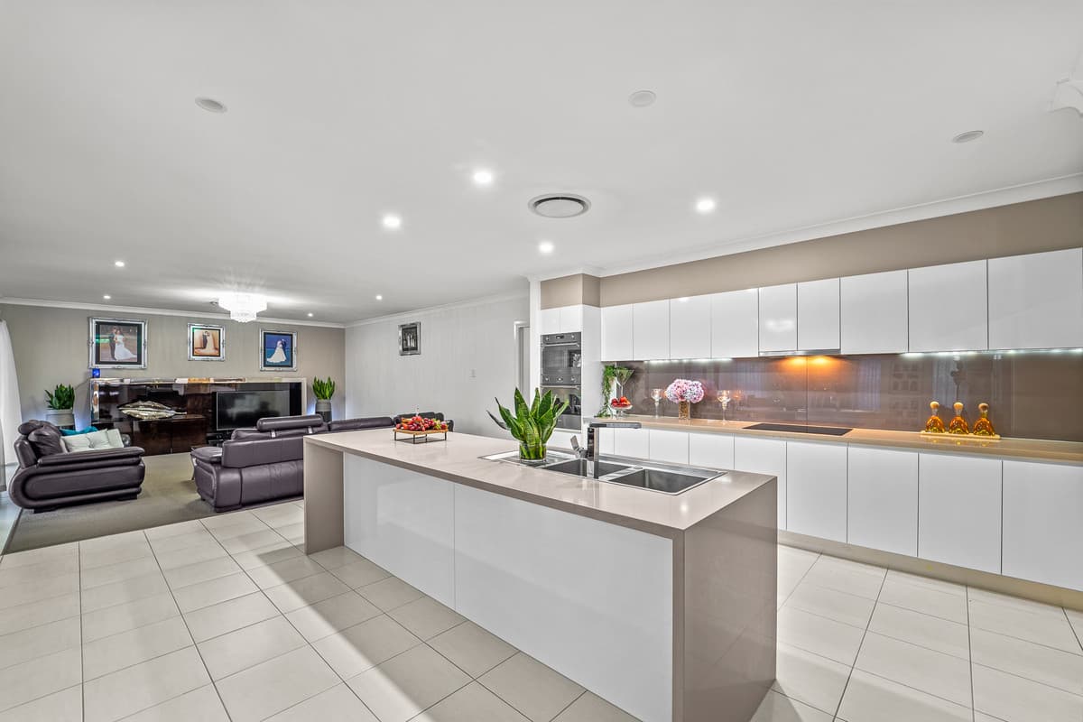 17 Kilbowie Street, The Gap QLD 4061, The Gap - Thumbnail 5