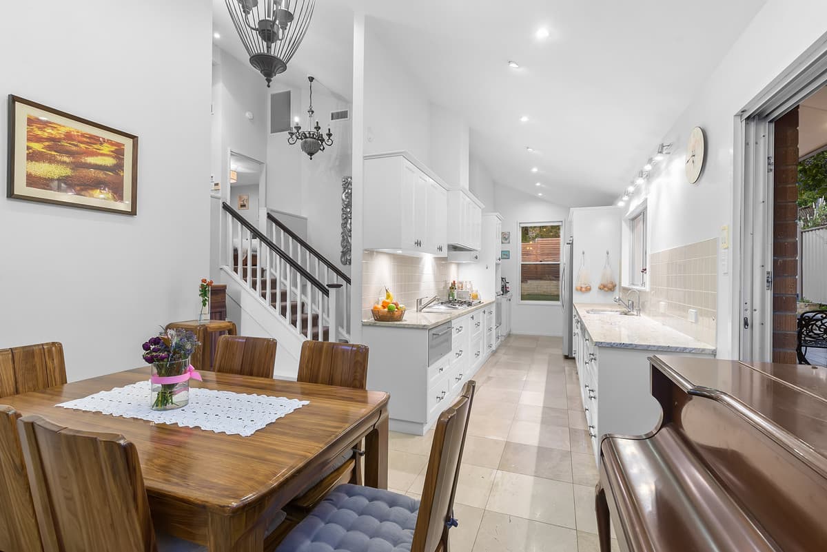 25 Cadiz Street, Indooroopilly QLD 4068, Indooroopilly - Thumbnail 4