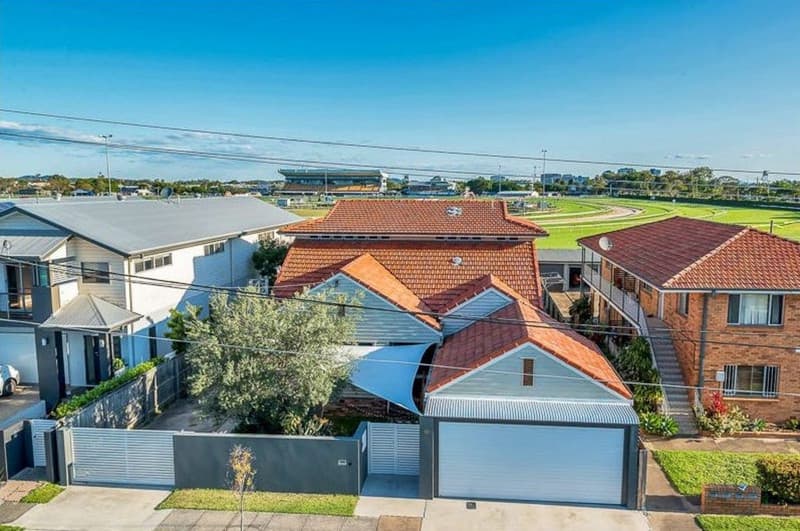 19 Raceview Avenue, Hendra QLD 4011, Hendra - Thumbnail 2