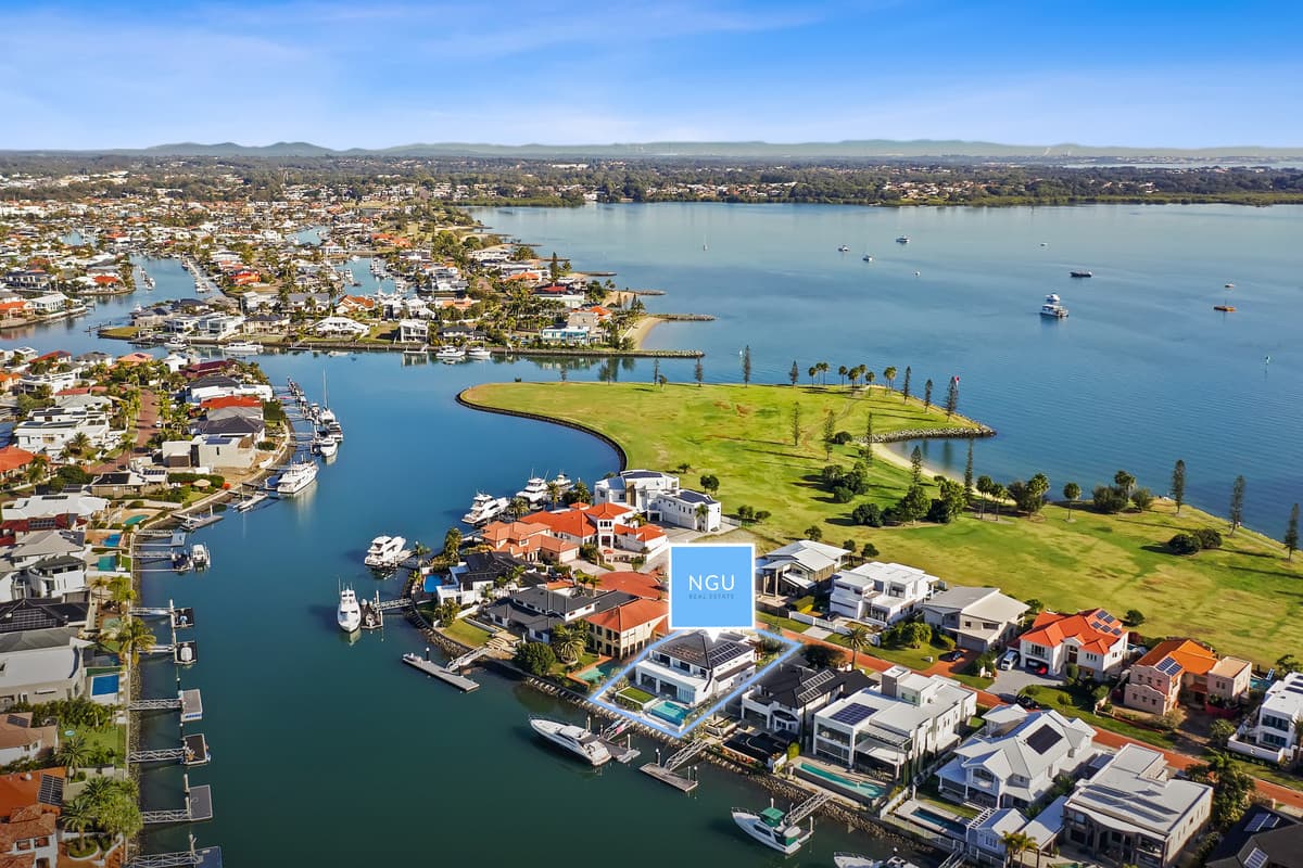 34 Raby Bay Boulevard, Raby Bay QLD 4163, Cleveland - Thumbnail 2