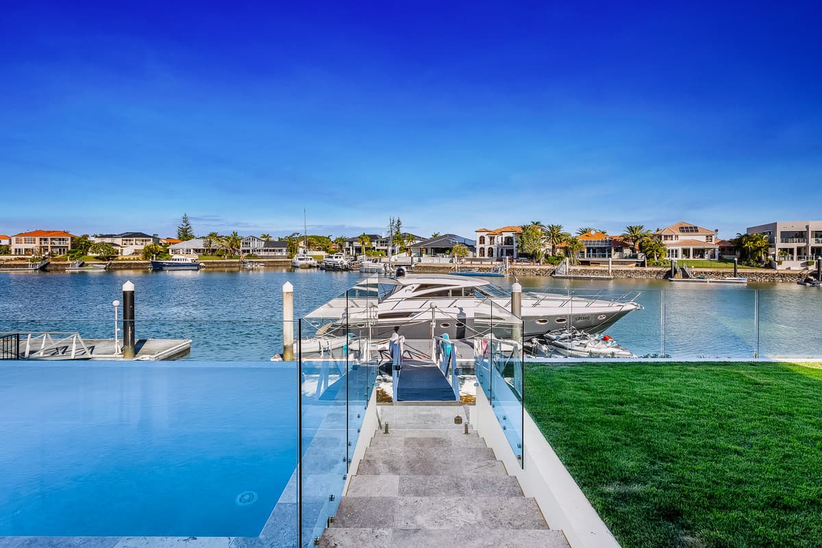 34 Raby Bay Boulevard, Raby Bay QLD 4163, Cleveland - Thumbnail 6
