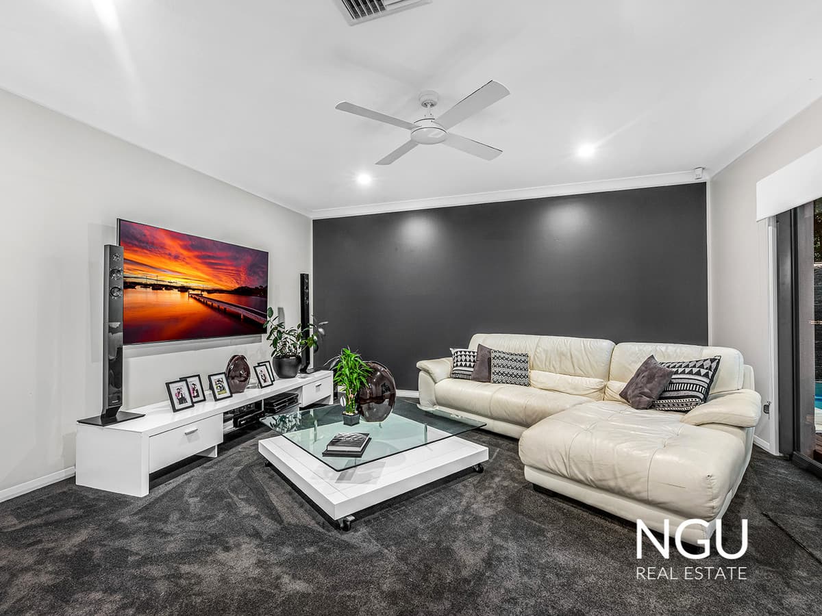 8 Brinley Place, Sinnamon Park QLD 4073, Sinnamon Park - Thumbnail 6
