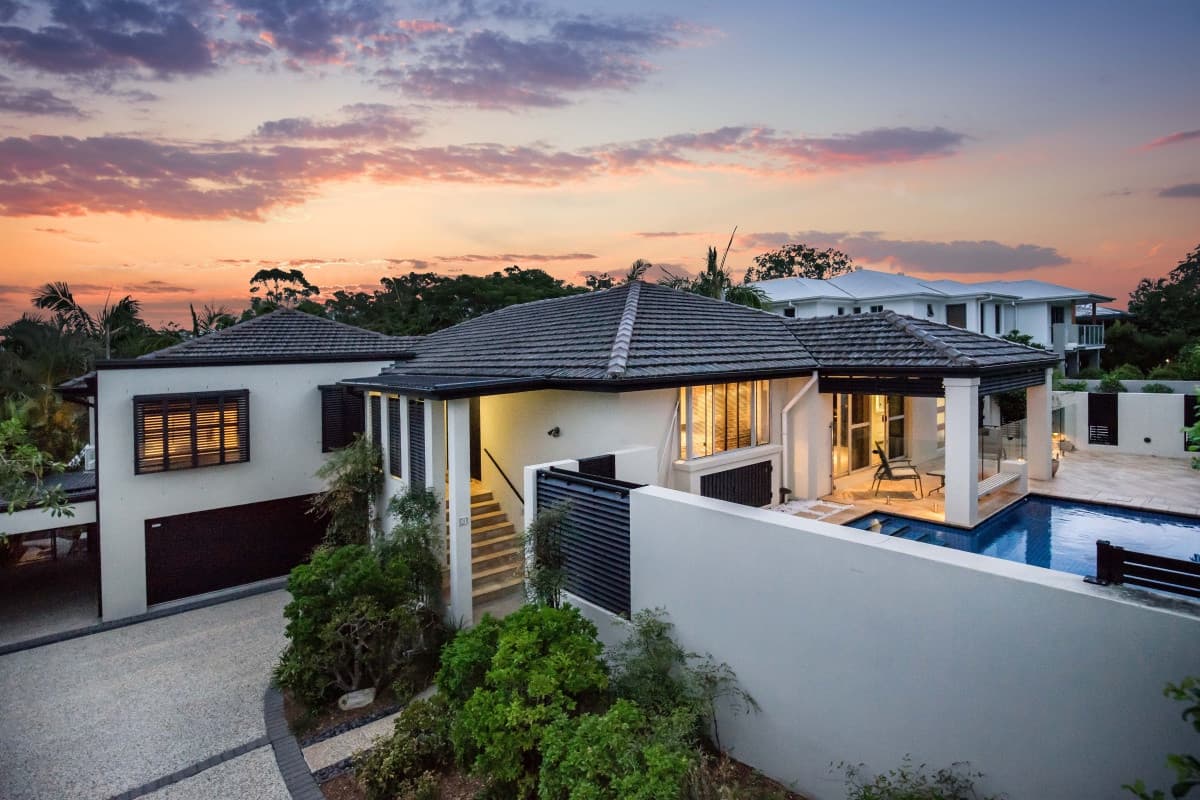 8 Cadiz Street, Indooroopilly QLD 4068, Indooroopilly - Thumbnail 2